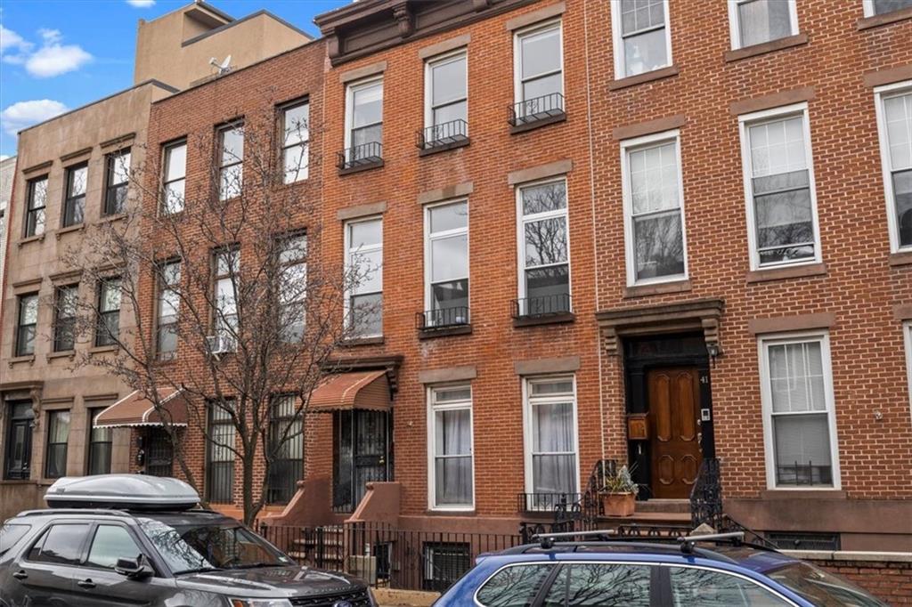 39 Woodhull Street Carroll Gardens Brooklyn NY 11231