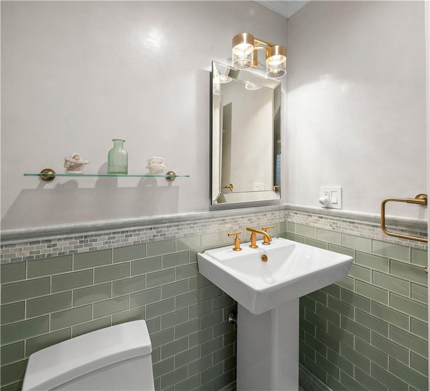 8008 Harbor View Terrace Bay Ridge Brooklyn NY 11209