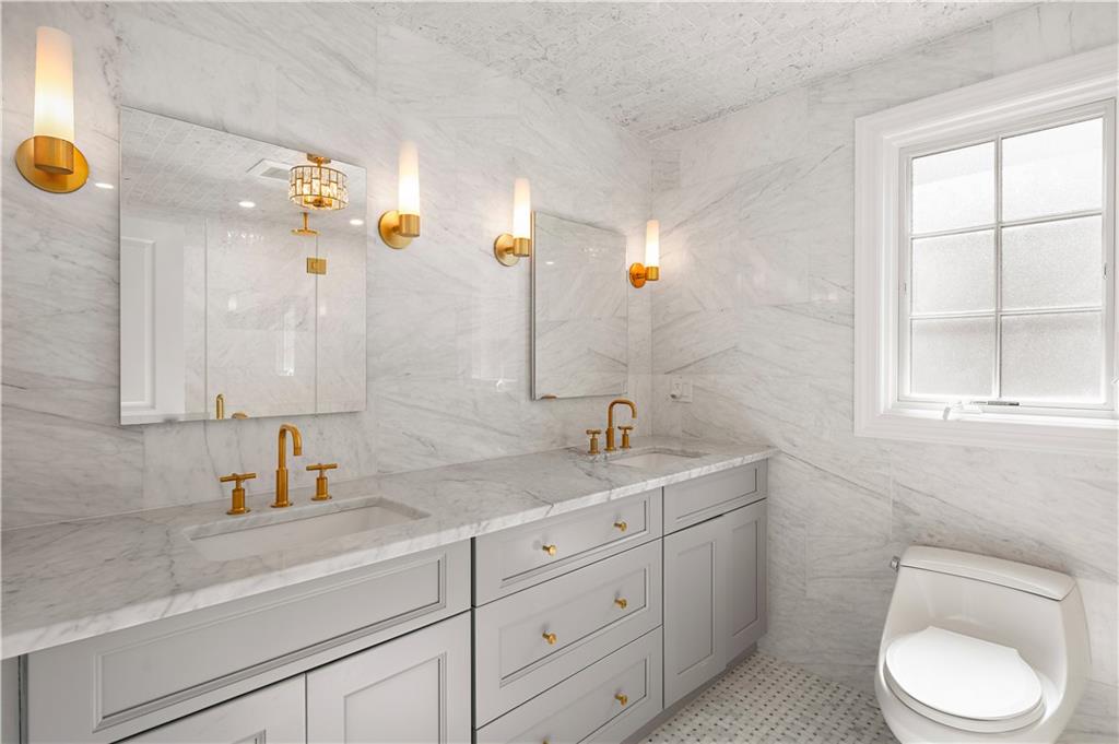 8008 Harbor View Terrace Bay Ridge Brooklyn NY 11209