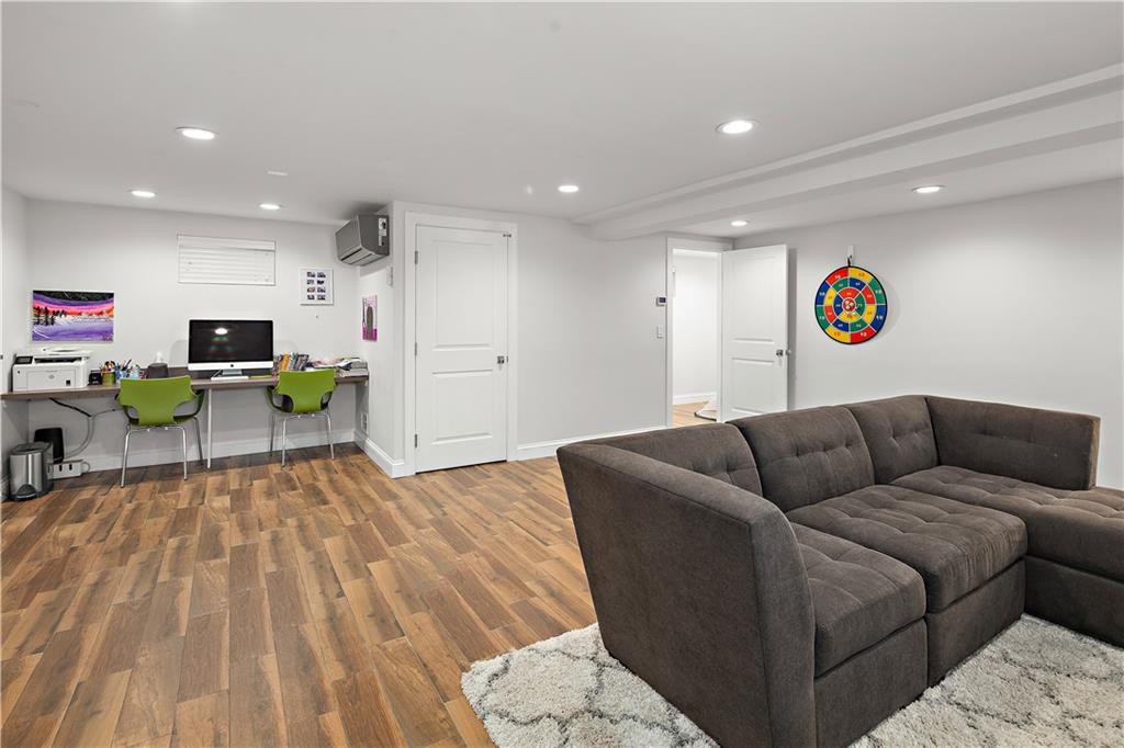8008 Harbor View Terrace Bay Ridge Brooklyn NY 11209