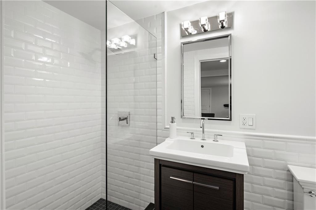 8008 Harbor View Terrace Bay Ridge Brooklyn NY 11209