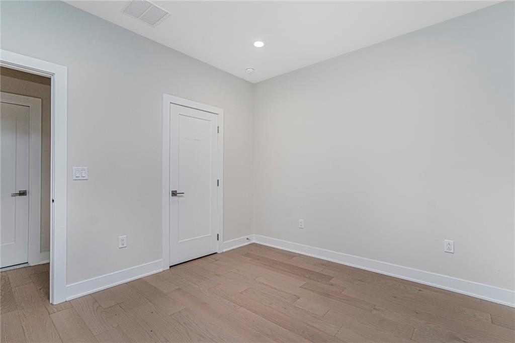 22 Edmund Way Jersey City Middletown NJ 07748