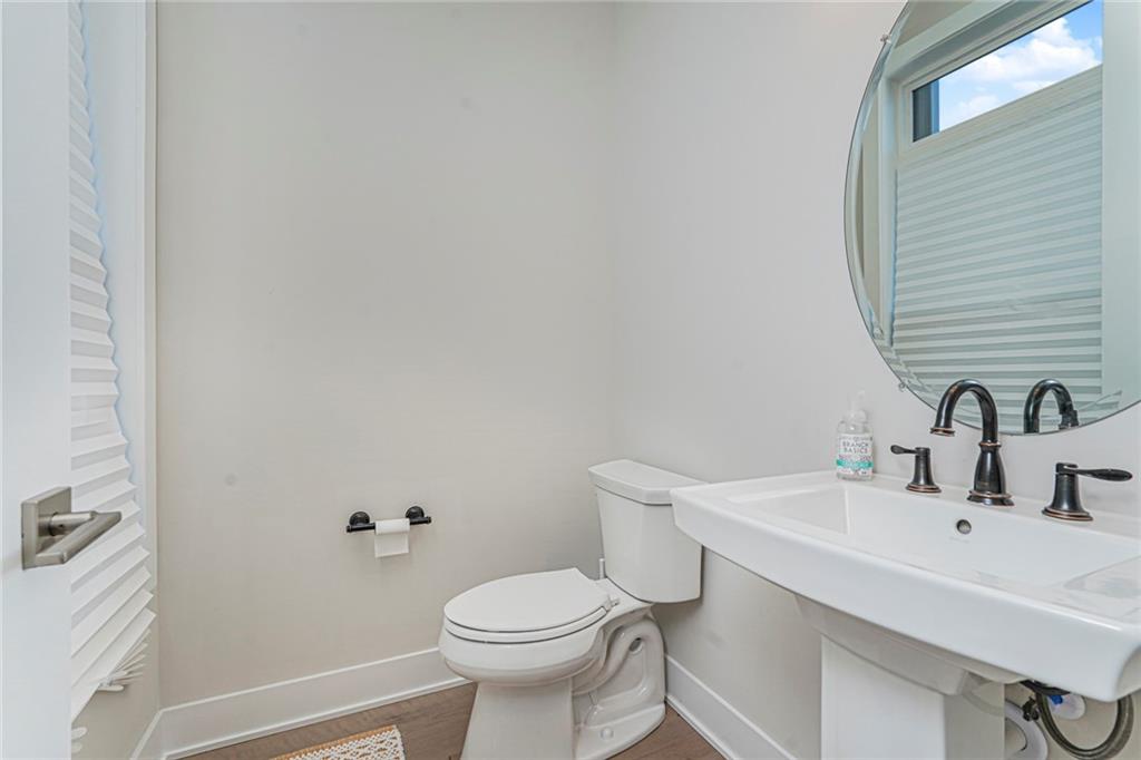 22 Edmund Way Jersey City Middletown NJ 07748