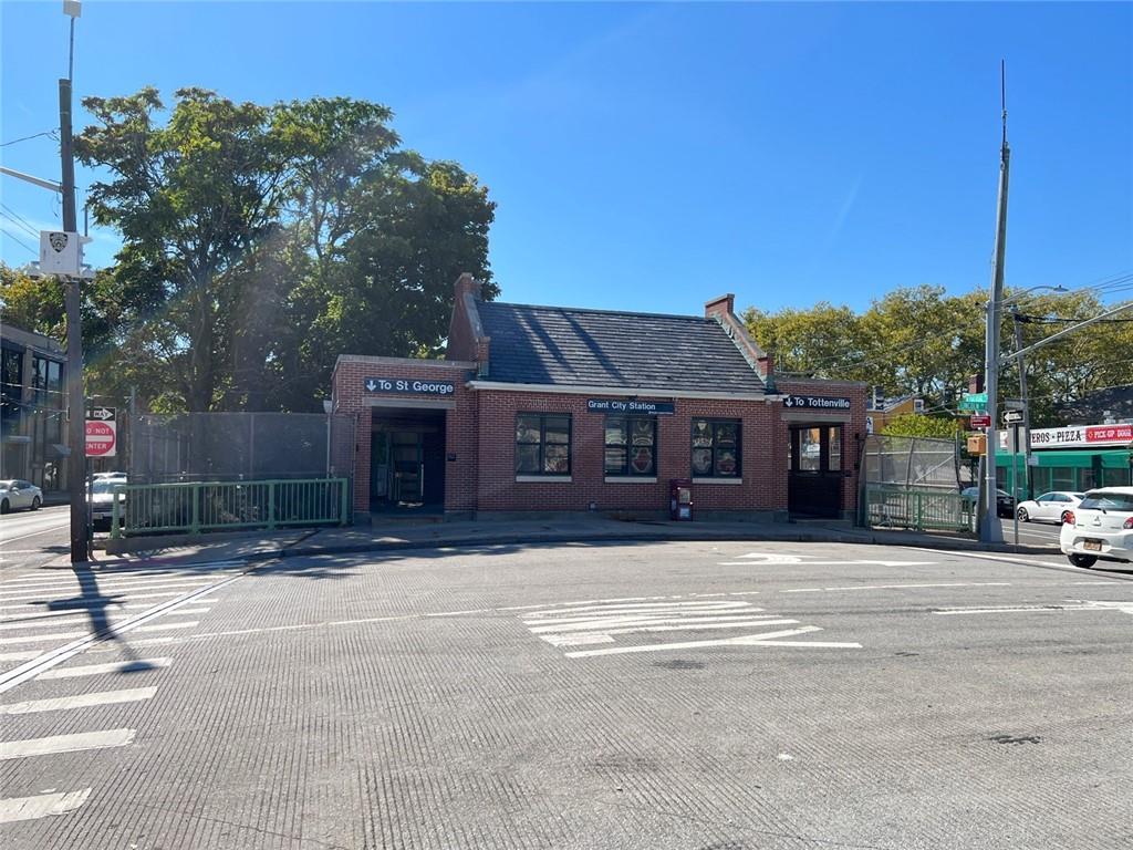 100 Colfax Avenue Grant City Staten Island NY 10306