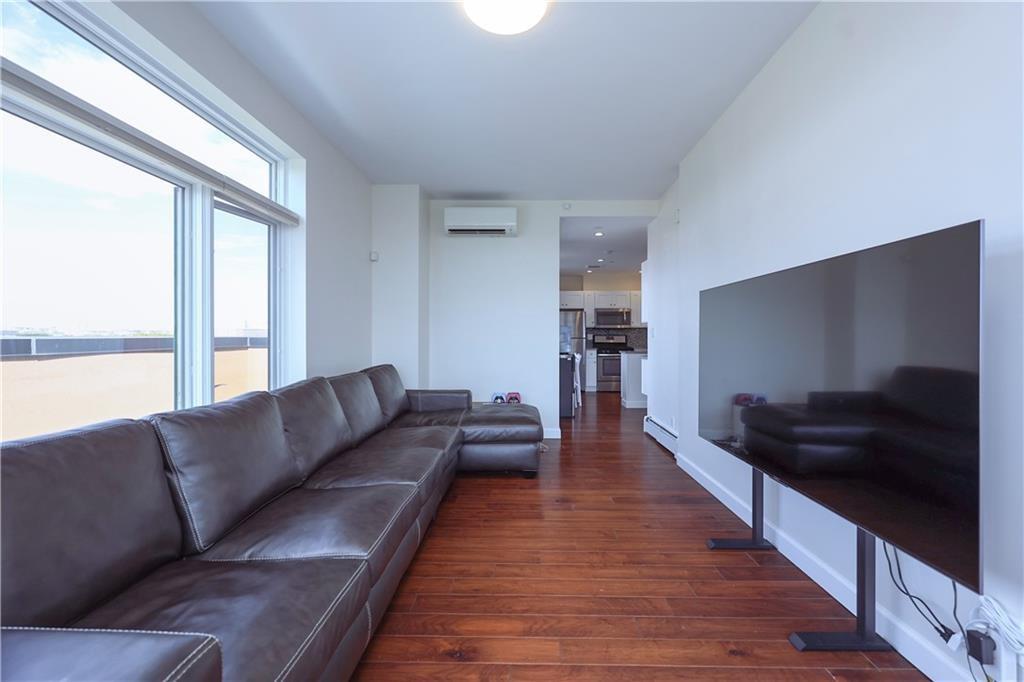 7819 Bay Parkway Bensonhurst Brooklyn NY 11214