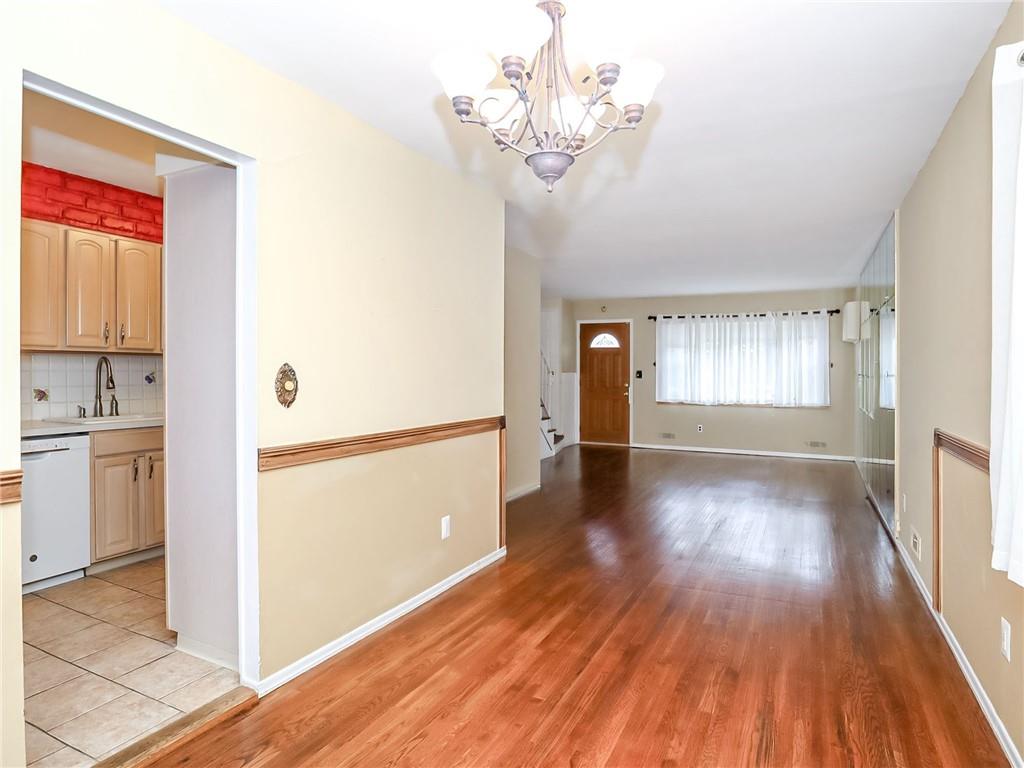 126 Tysens Lane Richmond Town Staten Island NY 10306