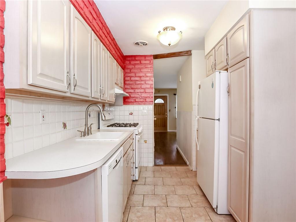 126 Tysens Lane Richmond Town Staten Island NY 10306