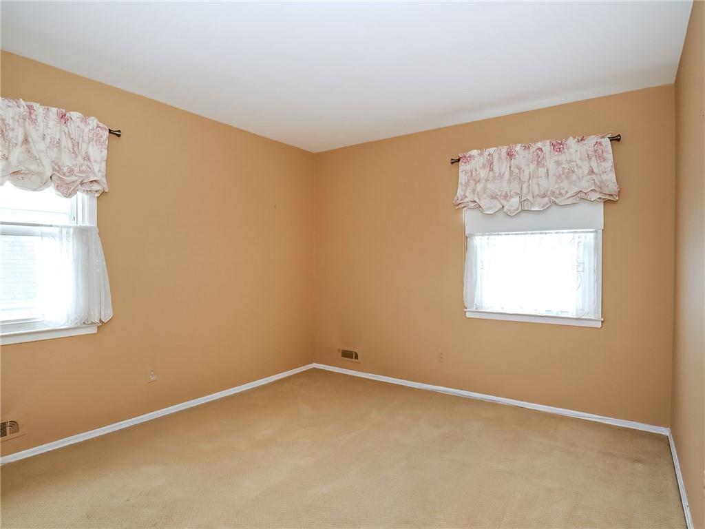 126 Tysens Lane Richmond Town Staten Island NY 10306