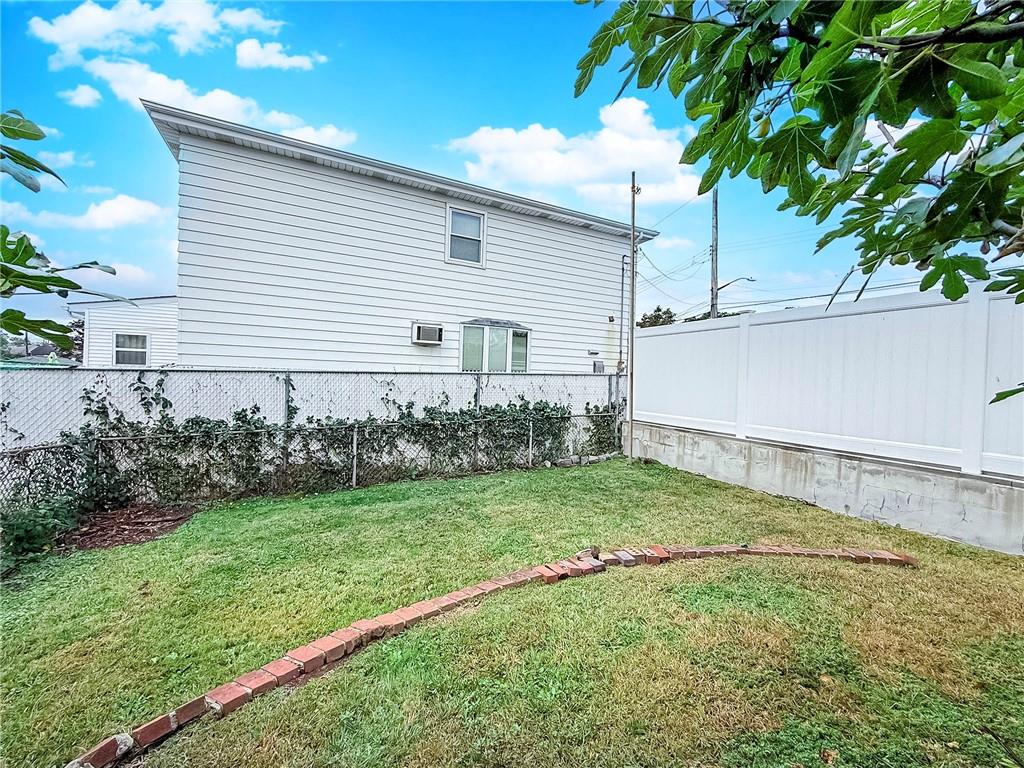 126 Tysens Lane Richmond Town Staten Island NY 10306