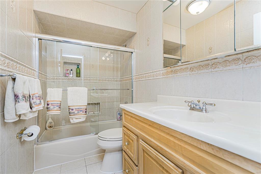 343 Travis Avenue New Springville Staten Island NY 10314