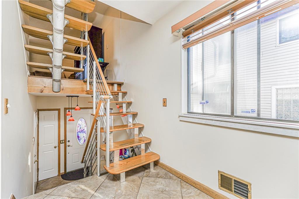 343 Travis Avenue New Springville Staten Island NY 10314