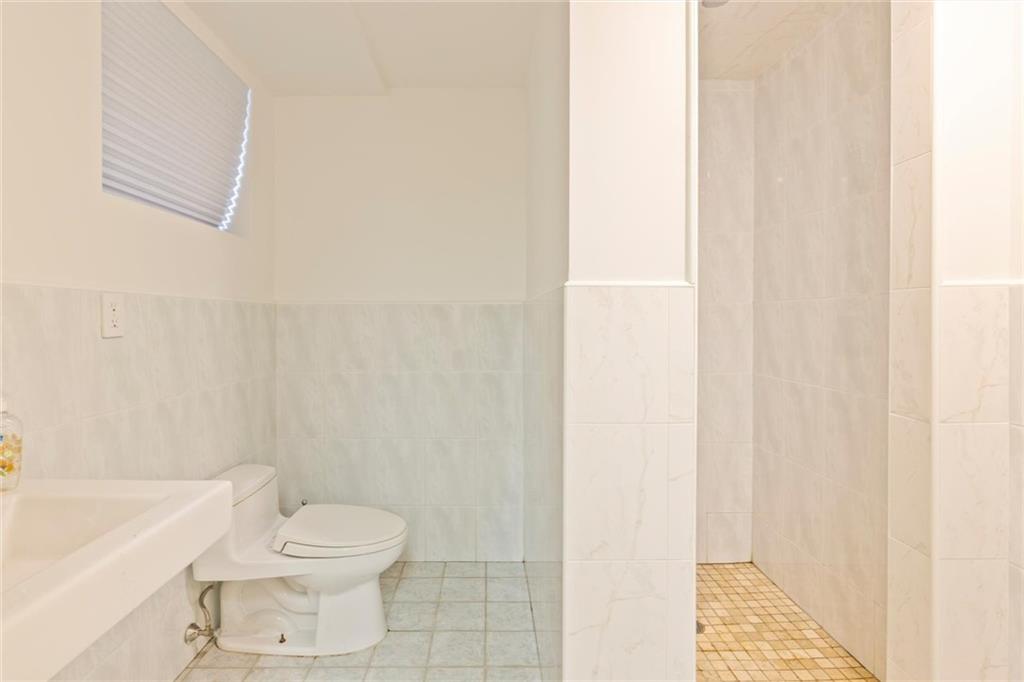 4147 Ocean Avenue Manhattan Beach Brooklyn NY 11235