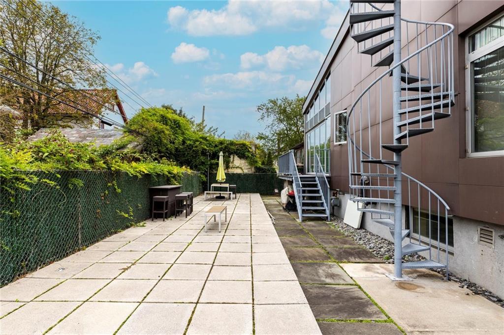 4147 Ocean Avenue Manhattan Beach Brooklyn NY 11235