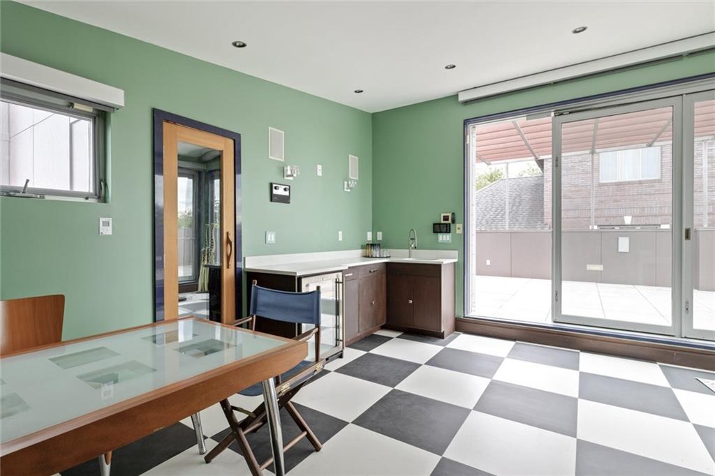 4147 Ocean Avenue Manhattan Beach Brooklyn NY 11235