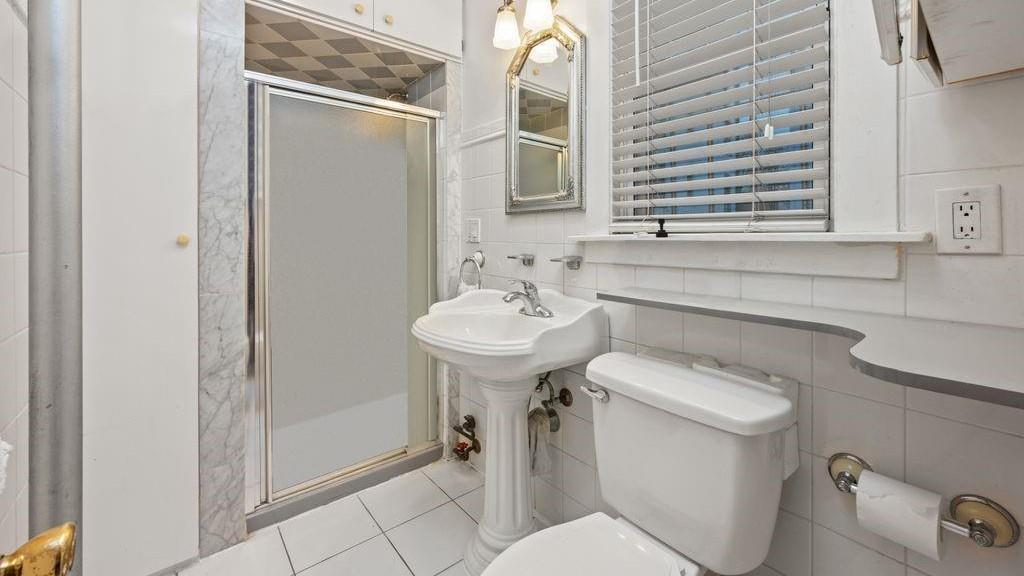 8210 Fort Hamilton Parkway Bay Ridge Brooklyn NY 11209