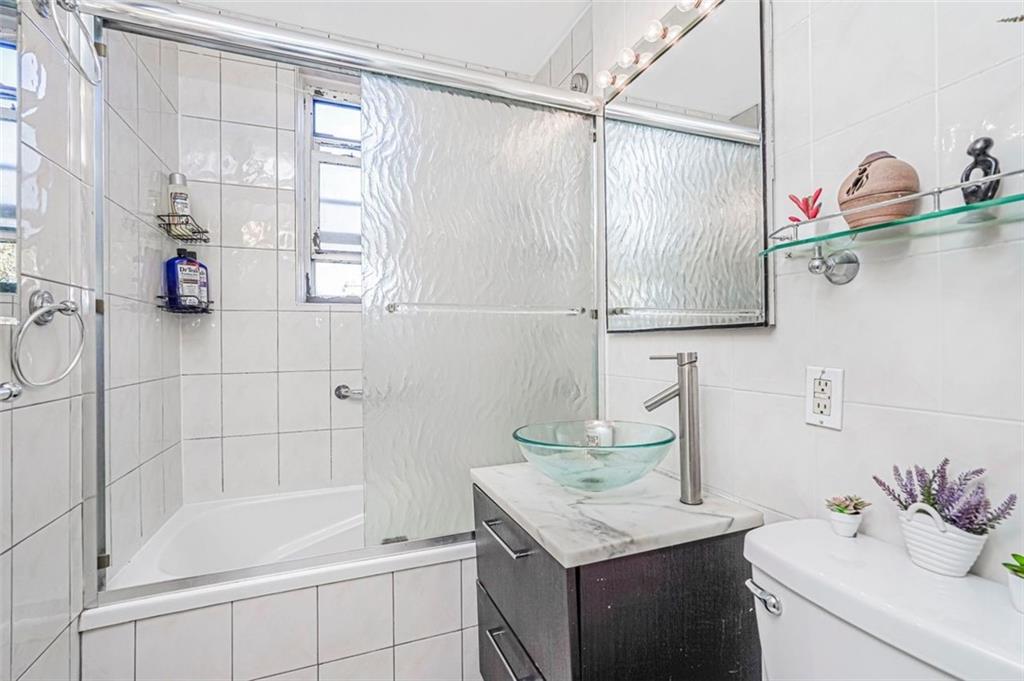 2675 East 7th Street Sheepshead Bay Brooklyn NY 11235