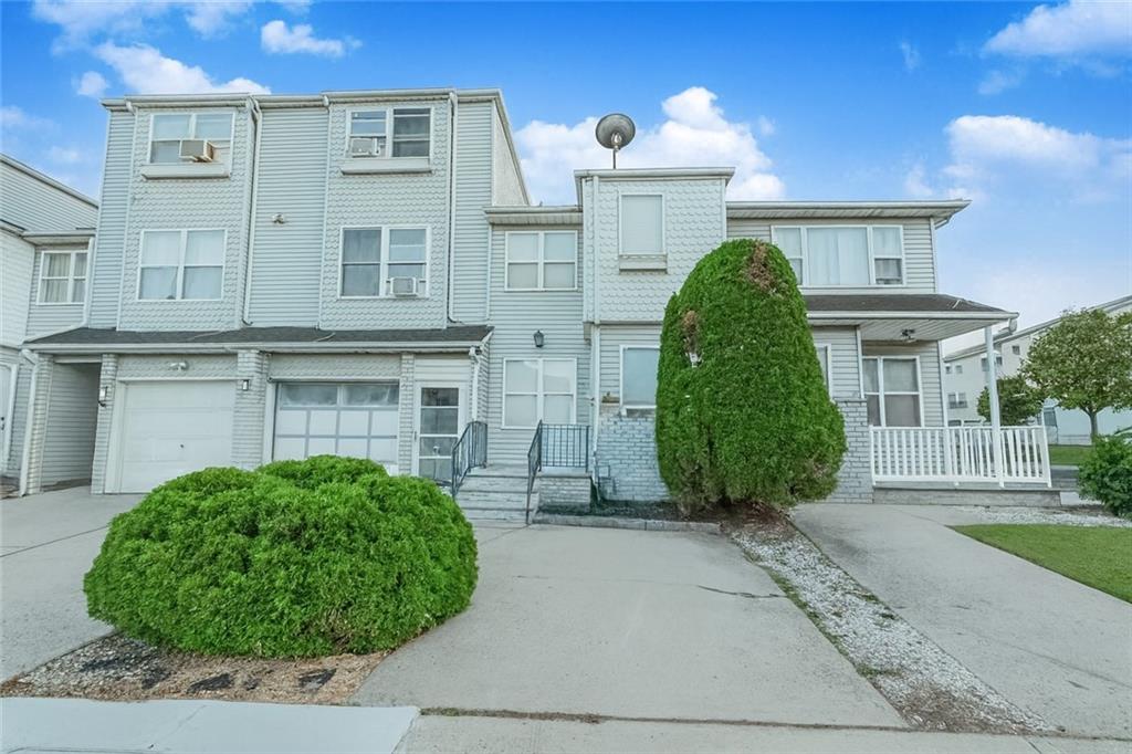 34 Lorraine Loop Rossville Staten Island NY 10309