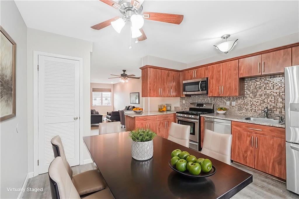 34 Lorraine Loop Rossville Staten Island NY 10309