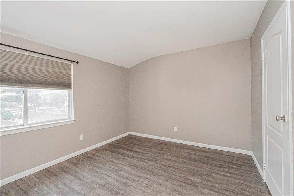 34 Lorraine Loop Rossville Staten Island NY 10309