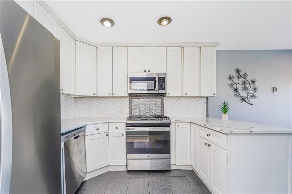 352 Grantwood Avenue Arden Heights Staten Island NY 10312