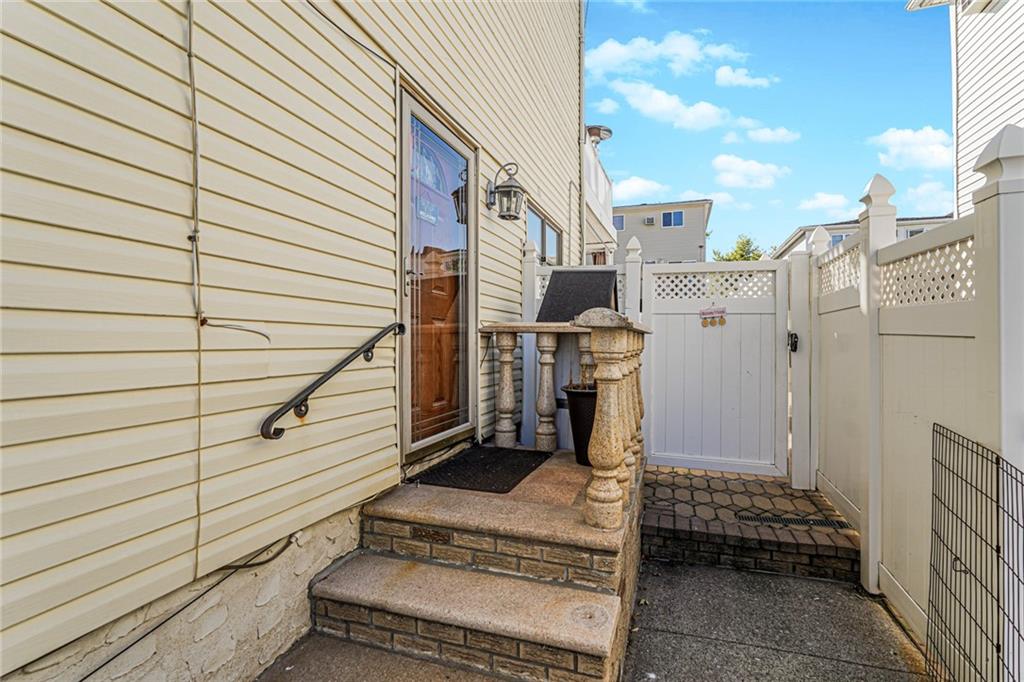 352 Grantwood Avenue Arden Heights Staten Island NY 10312