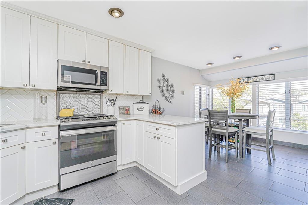 352 Grantwood Avenue Arden Heights Staten Island NY 10312