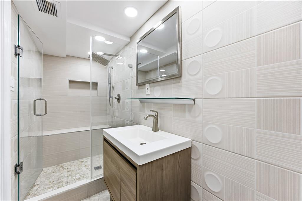 2228 East 28th Street Sheepshead Bay Brooklyn NY 11229