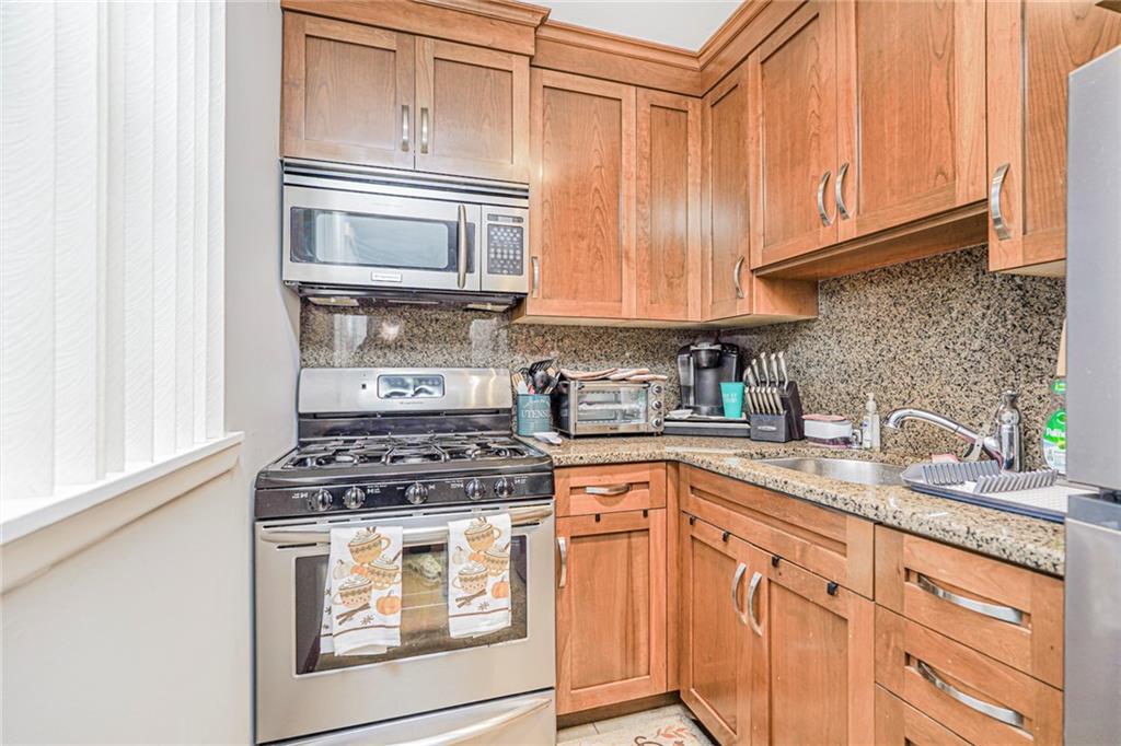 175 Zoe Street Dongan Hills Unknown NY 10305