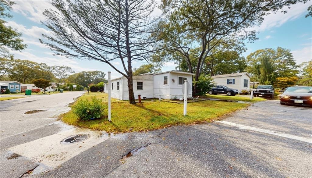 12 Periwinkle Drive Out of NYC Other NY 11716