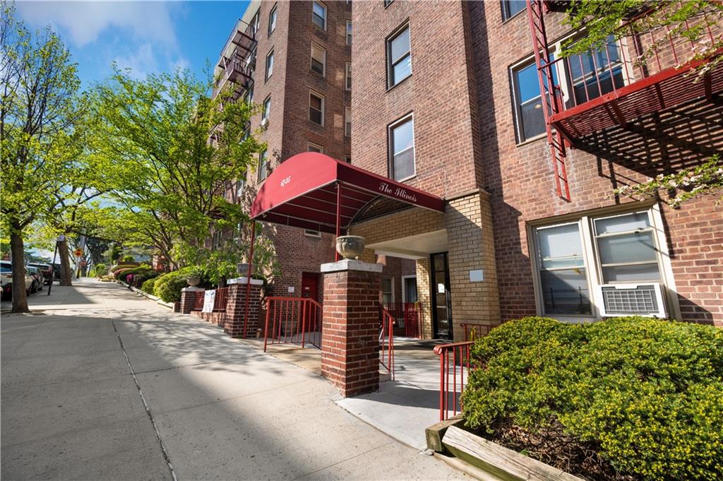 67-25 Clyde Street Forest Hills Forest Hills NY 11375
