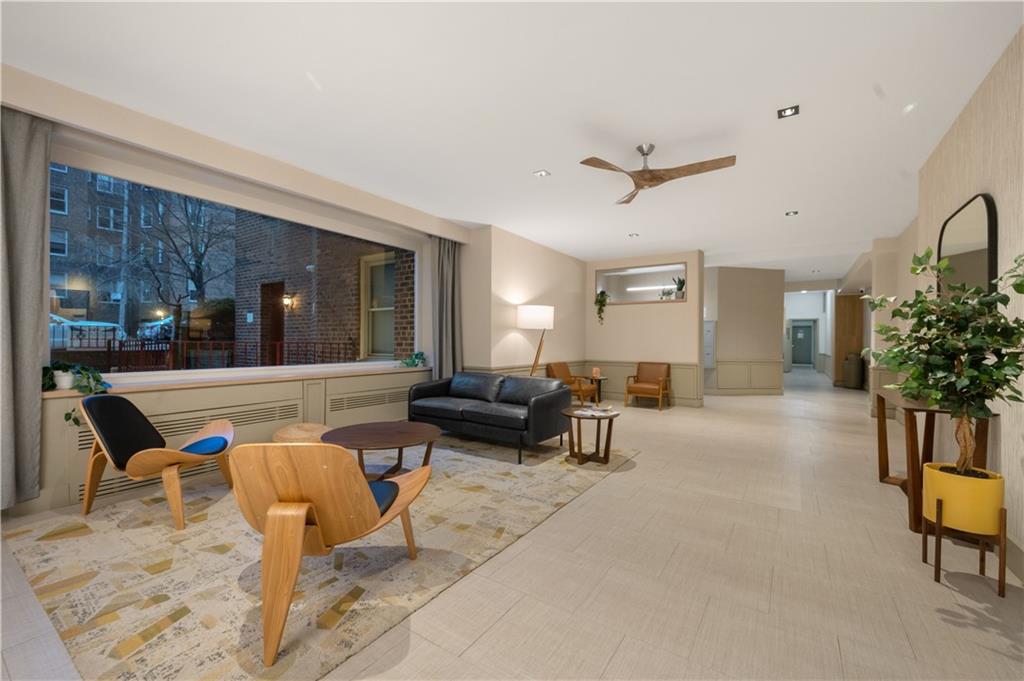 67-25 Clyde Street Forest Hills Forest Hills NY 11375