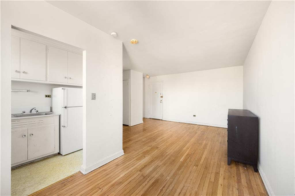 67-25 Clyde Street Forest Hills Forest Hills NY 11375