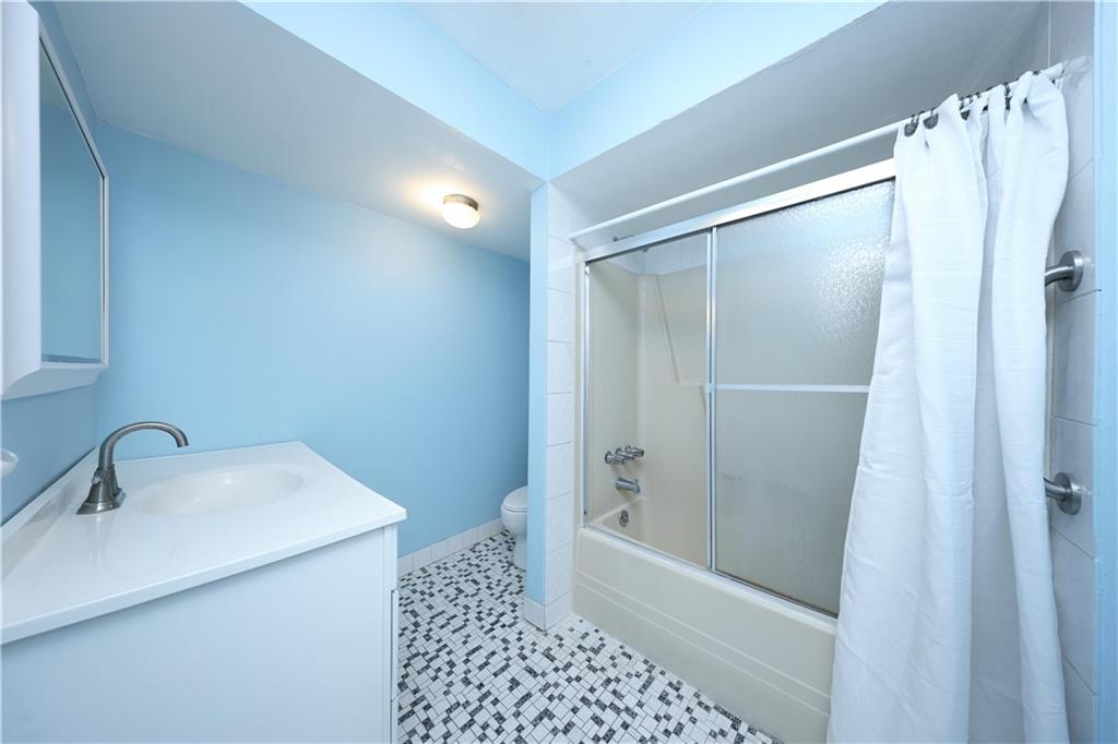 26 Gardenia Land New Springville Staten Island NY 10314