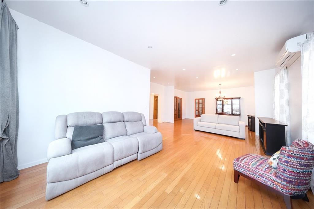 1049 Bay Ridge Parkway Dyker Heights Brooklyn NY 11228