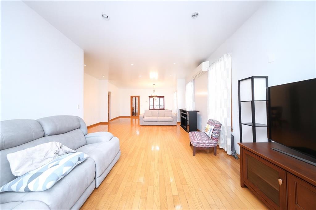 1049 Bay Ridge Parkway Dyker Heights Brooklyn NY 11228