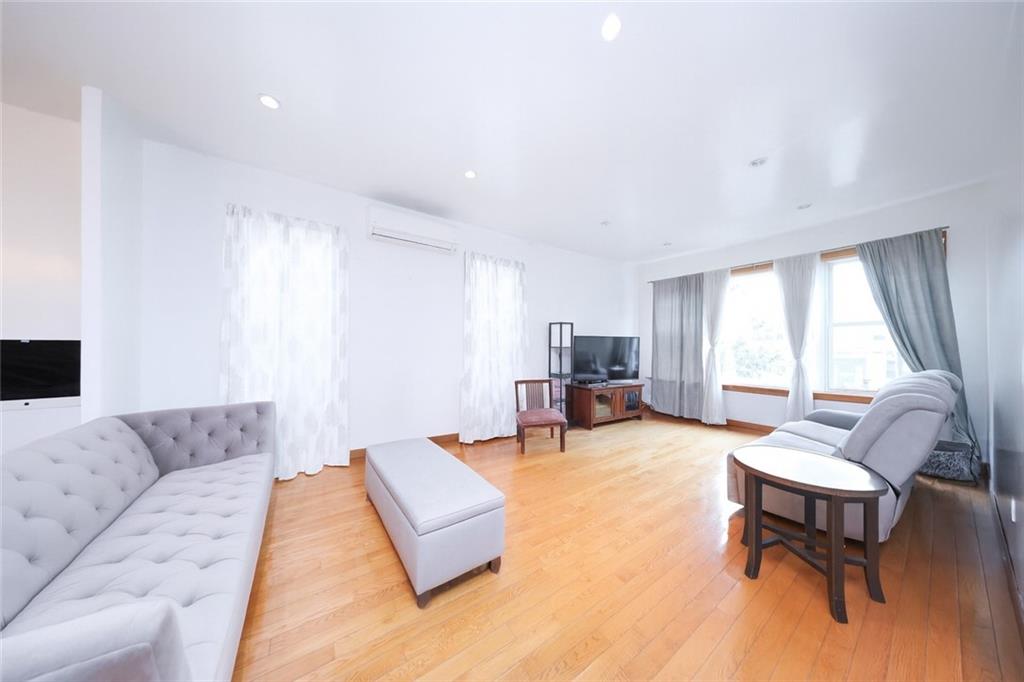 1049 Bay Ridge Parkway Dyker Heights Brooklyn NY 11228