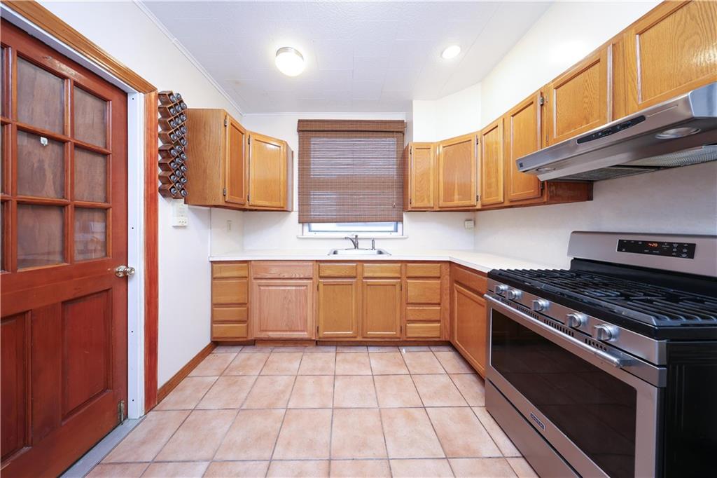 1049 Bay Ridge Parkway Dyker Heights Brooklyn NY 11228
