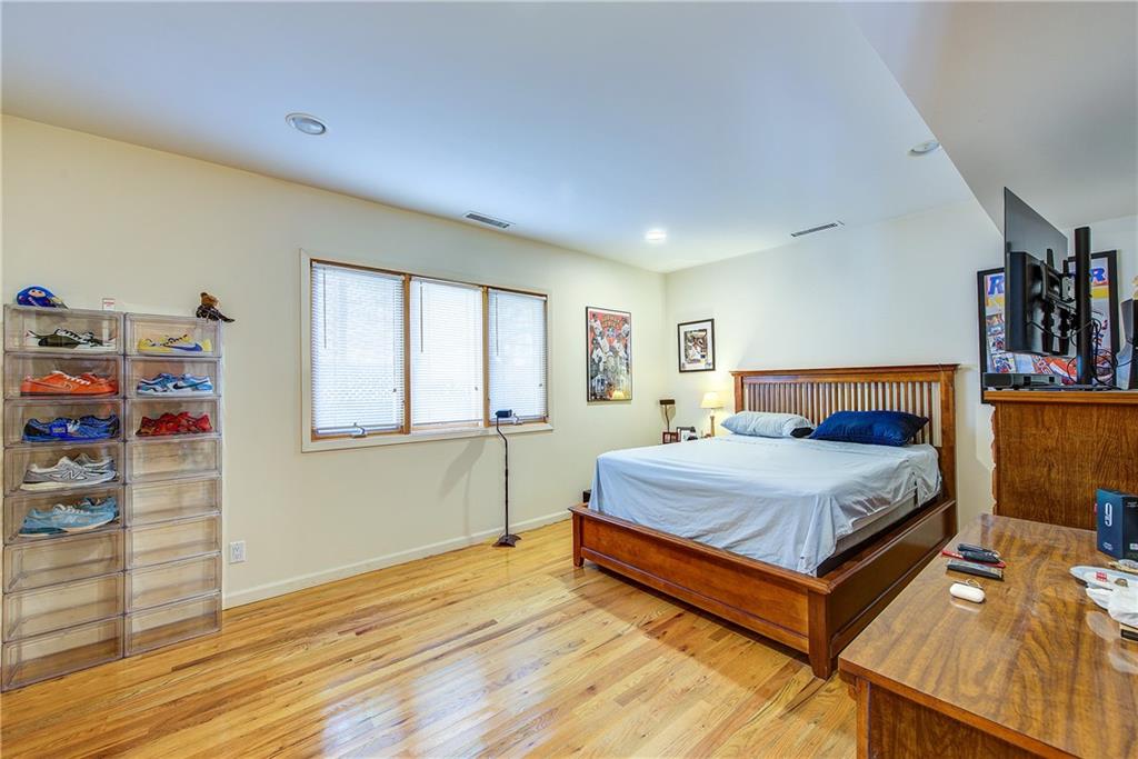 160-32 11TH Avenue Whitestone Whitestone NY 11357