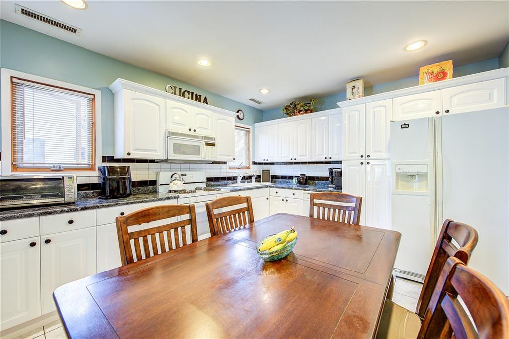 160-32 11TH Avenue Whitestone Whitestone NY 11357