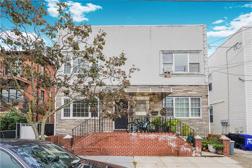 200 Bay 7th Street Dyker Heights Brooklyn NY 11228