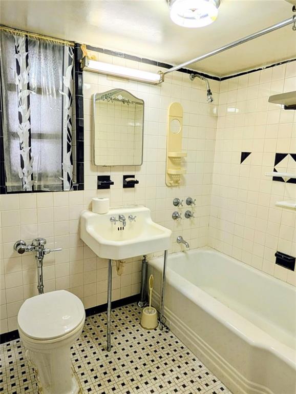 933 45th Street Sunset Park Brooklyn NY 11219