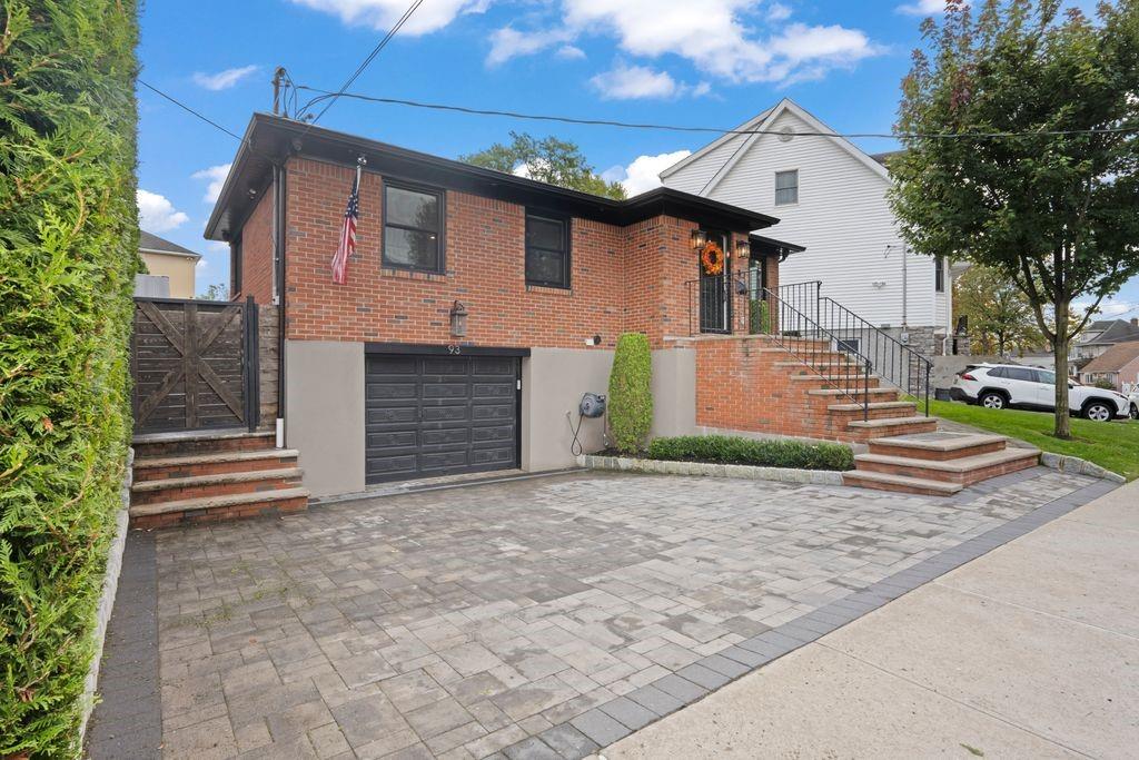 93 Beacon Avenue Oakwood Staten Island NY 10306