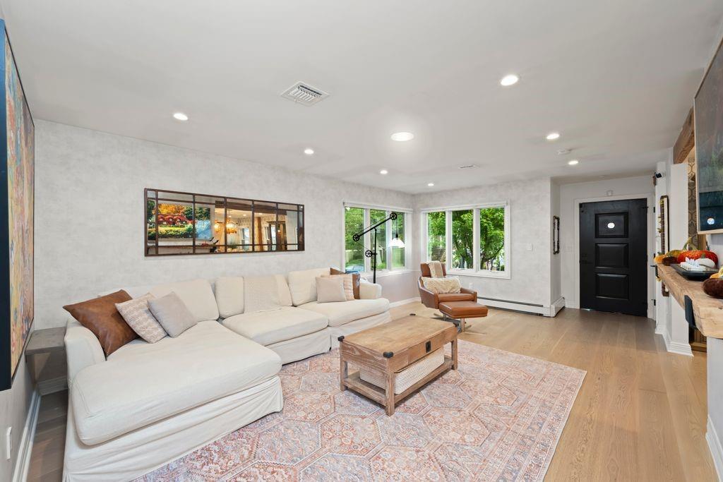 93 Beacon Avenue Oakwood Staten Island NY 10306