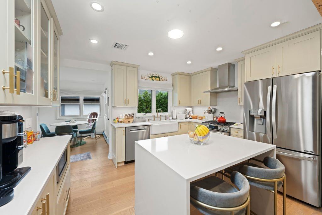 93 Beacon Avenue Oakwood Staten Island NY 10306