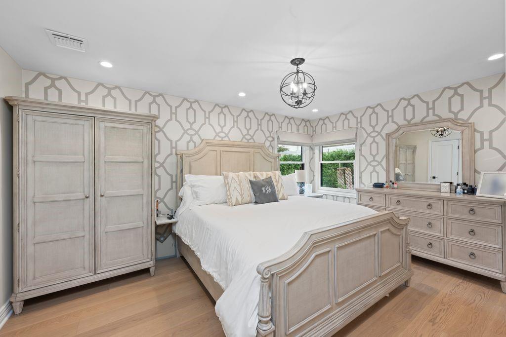 93 Beacon Avenue Oakwood Staten Island NY 10306