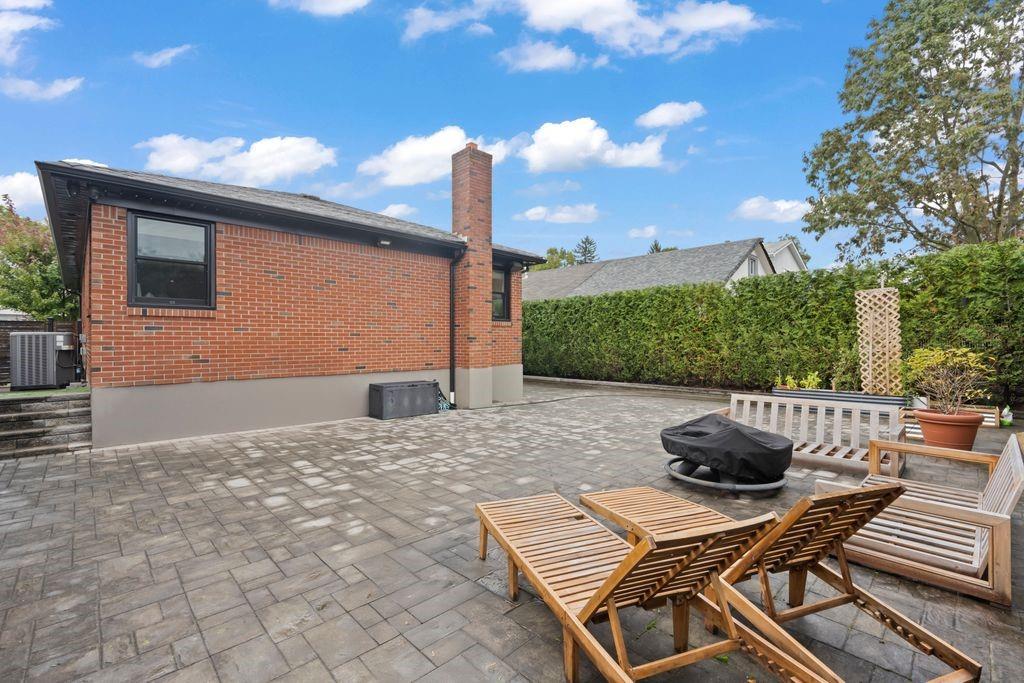93 Beacon Avenue Oakwood Staten Island NY 10306