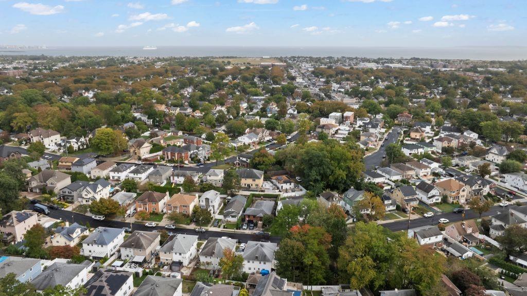 93 Beacon Avenue Oakwood Staten Island NY 10306