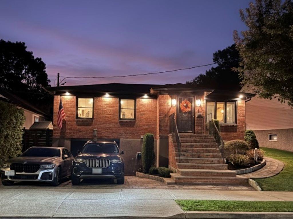93 Beacon Avenue Oakwood Staten Island NY 10306