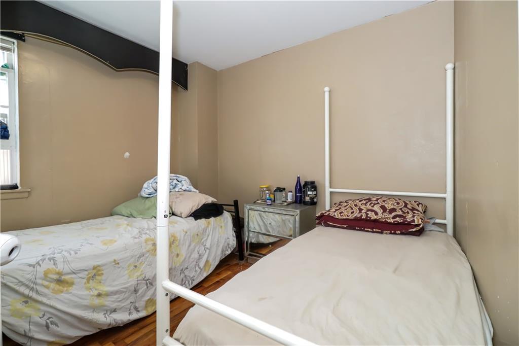 923 East 85th Street Canarsie Brooklyn NY 11236