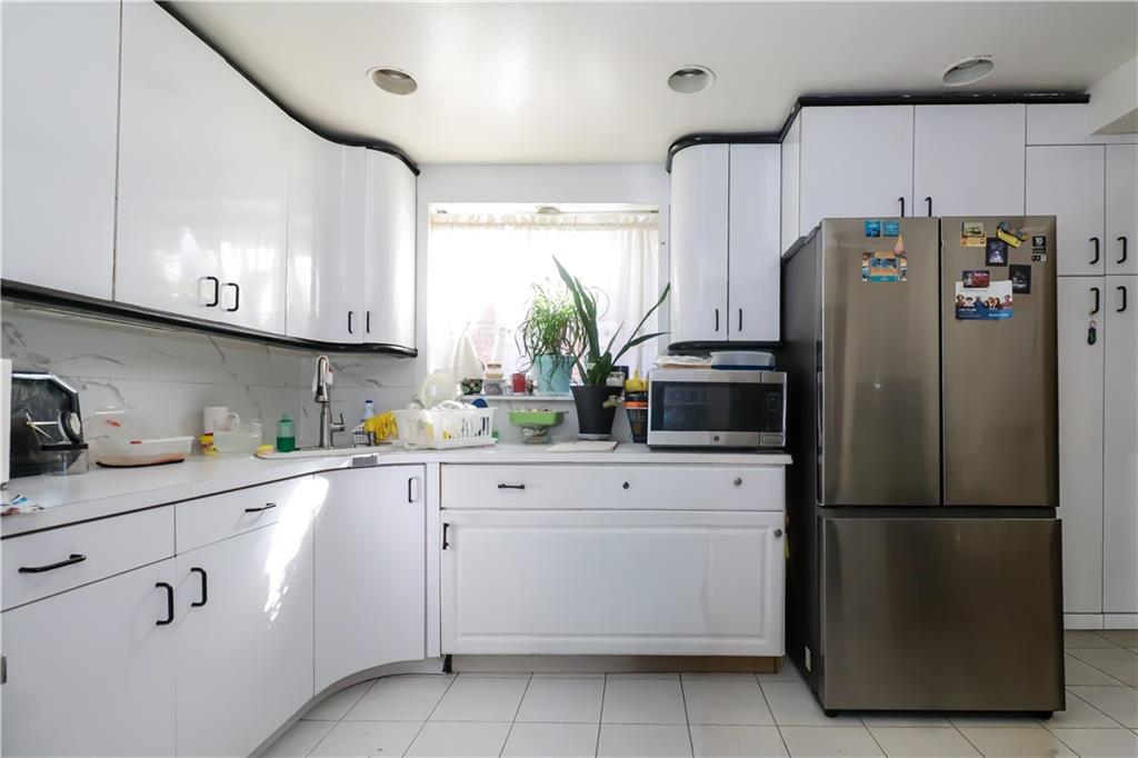 923 East 85th Street Canarsie Brooklyn NY 11236